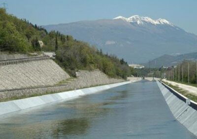 Betonrossi, realizzazione del canale ENEL a Lazise in provincia di Verona.